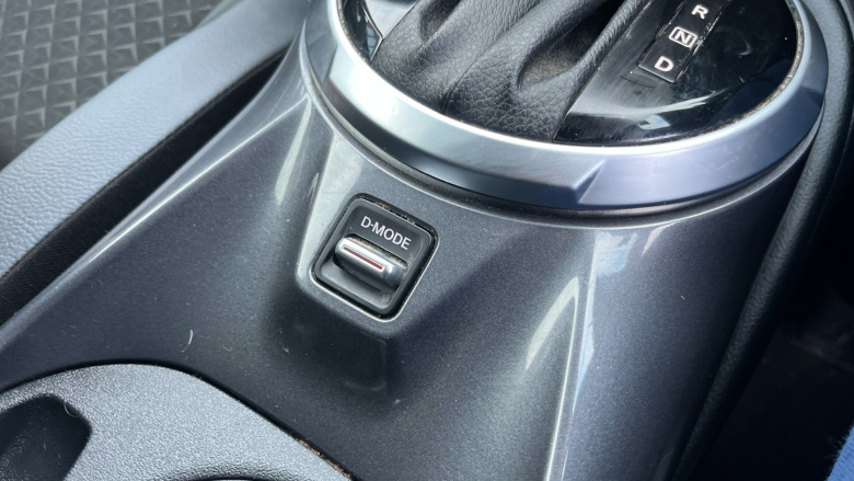 Nissan Juke 1.0 DiG-T 114 N-Connecta 5dr DCT Petrol Hatchback